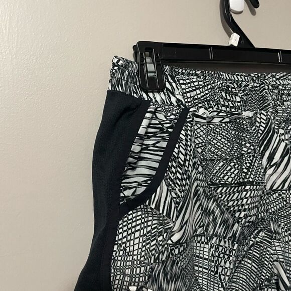 Under Armour shorts  - Picture 5 of 6